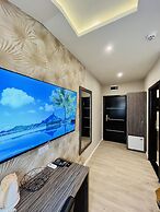 Side One Design Hotel