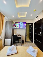Side One Design Hotel