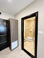 Side One Design Hotel