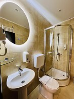 Side One Design Hotel