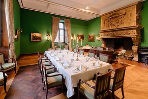 Schlosshotel Hugenpoet