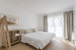Blue Buddha Beach Rooms & Suites