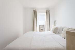 Blue Buddha Beach Rooms & Suites