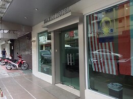 Maxim Hotel