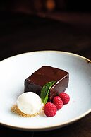 The Huntsman Inn