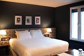 The Huntsman Inn