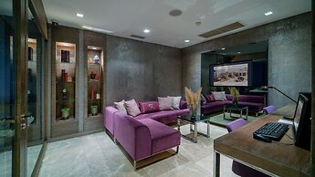 The New Hotel Zeybek