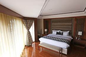 Golden Tulip Jaipur City Center
