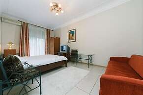 Alma Apartments