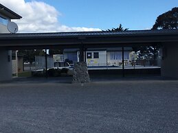 Thornton Lodge Motel