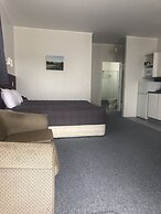 Thornton Lodge Motel