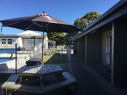 Thornton Lodge Motel