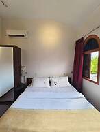 Red Inn Court - Hostel