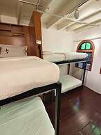 Red Inn Court - Hostel