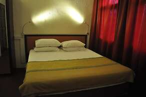 Red Inn Court - Hostel