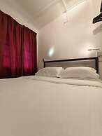 Red Inn Court - Hostel