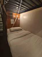 Red Inn Court - Hostel