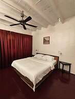 Red Inn Court - Hostel