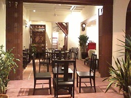 Red Inn Court - Hostel