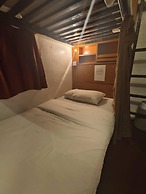 Red Inn Court - Hostel