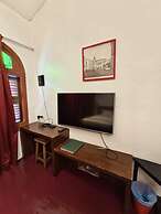 Red Inn Court - Hostel