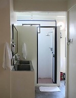 Red Inn Court - Hostel