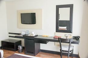 Mount Meru Hotel