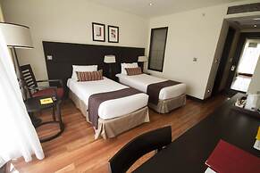 Mount Meru Hotel