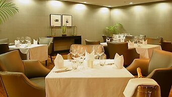 Mount Meru Hotel