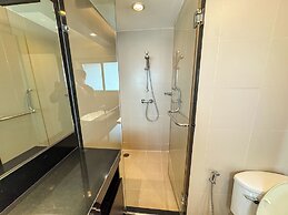 The Narathiwas Hotel & Residence Sathorn Bangkok
