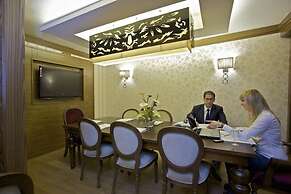 Mirilayon Hotel