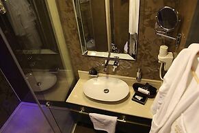 Mirilayon Hotel