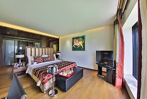 The LaLiT Chandigarh
