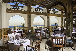 Charmillion Club Resort