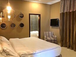 Mikhael's Hotel
