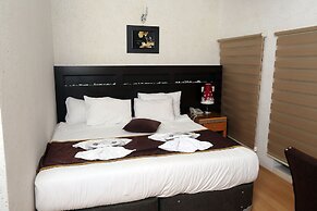 Letter Hotel