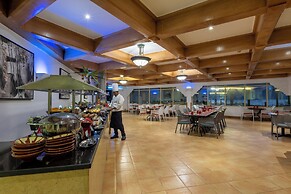 Atana Khasab Hotel
