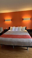 Motel 6 Regina, SK