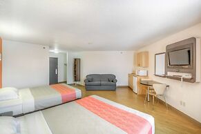Motel 6 Regina, SK