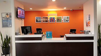 Motel 6 Regina, SK