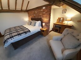 The Dolfor Inn Adults only