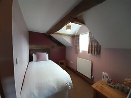The Dolfor Inn Adults only