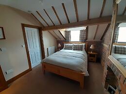 The Dolfor Inn Adults only