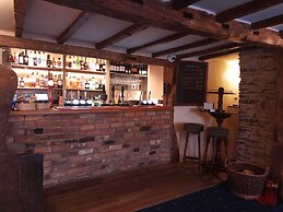 The Dolfor Inn Adults only