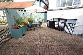 Beachmount Holiday Apartments