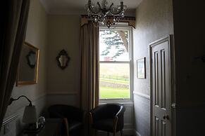Headlands Hotel
