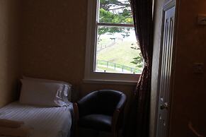 Headlands Hotel