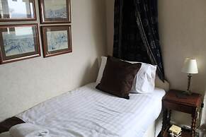 Headlands Hotel