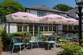 High Corner Inn