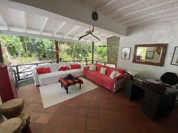 Barbados Chi Guest House